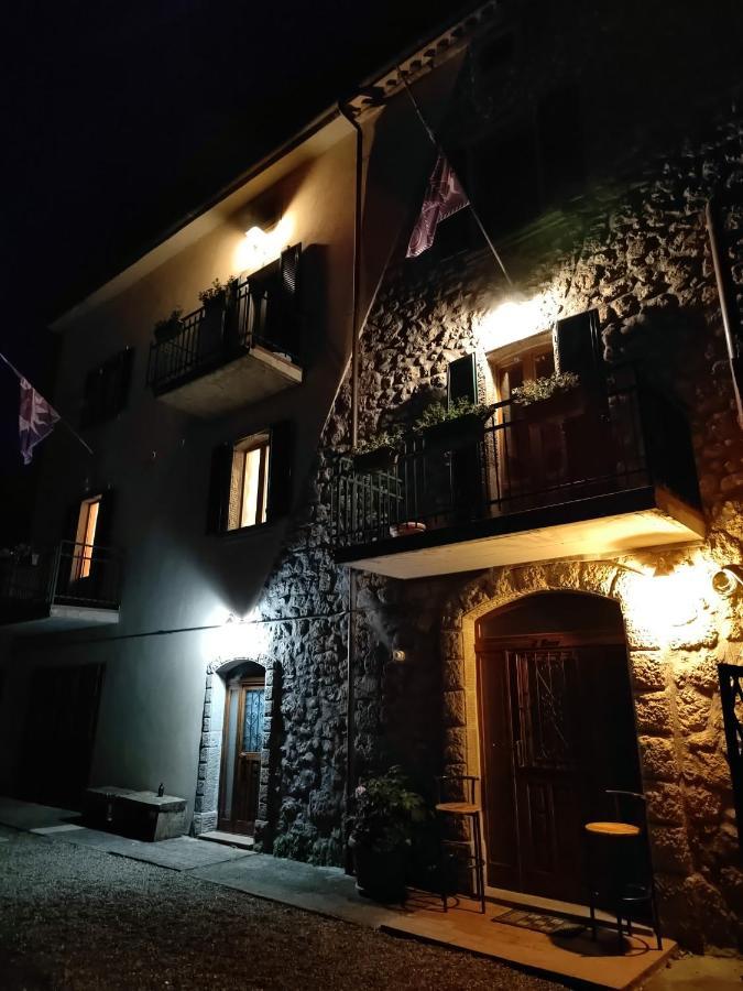 Le Stanze Della Terrazza Sul Borgo Hotel Castel del Piano  Exterior foto